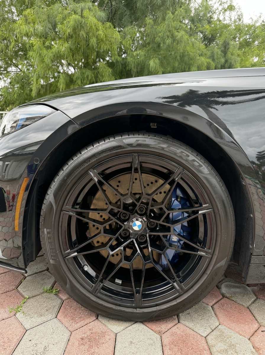 BMW M4 wheel close-up