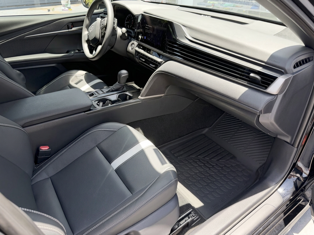 Camry passenger dash and front seat